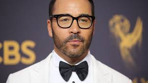 Ari Gold’s Legacy: Jeremy Piven’s Impact in ‘Entourage post thumbnail image