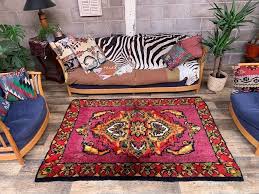 Designer’s Effect: Large Rugs for Distinctive Decor In Your Home post thumbnail image