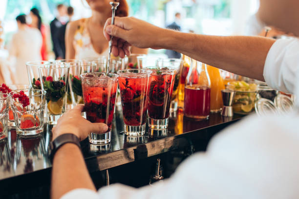 Mixing Memories: The Benefits of Hiring a Professional Bartender post thumbnail image